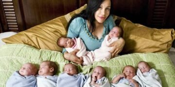 Им уже по 13 лет. Как сложилась судьба и как сегодня выглядят первые в мире восьмерняшки и их мама